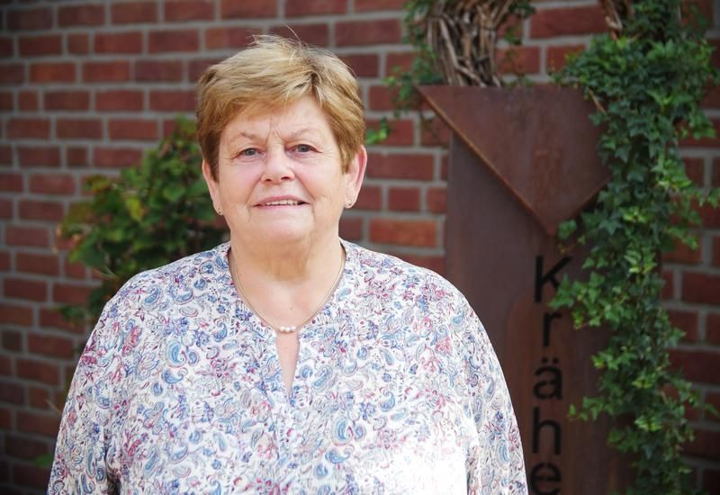 Frau Krähenhorst Sen.